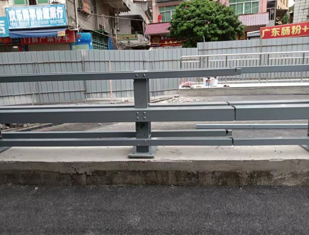 衡南防撞护栏
